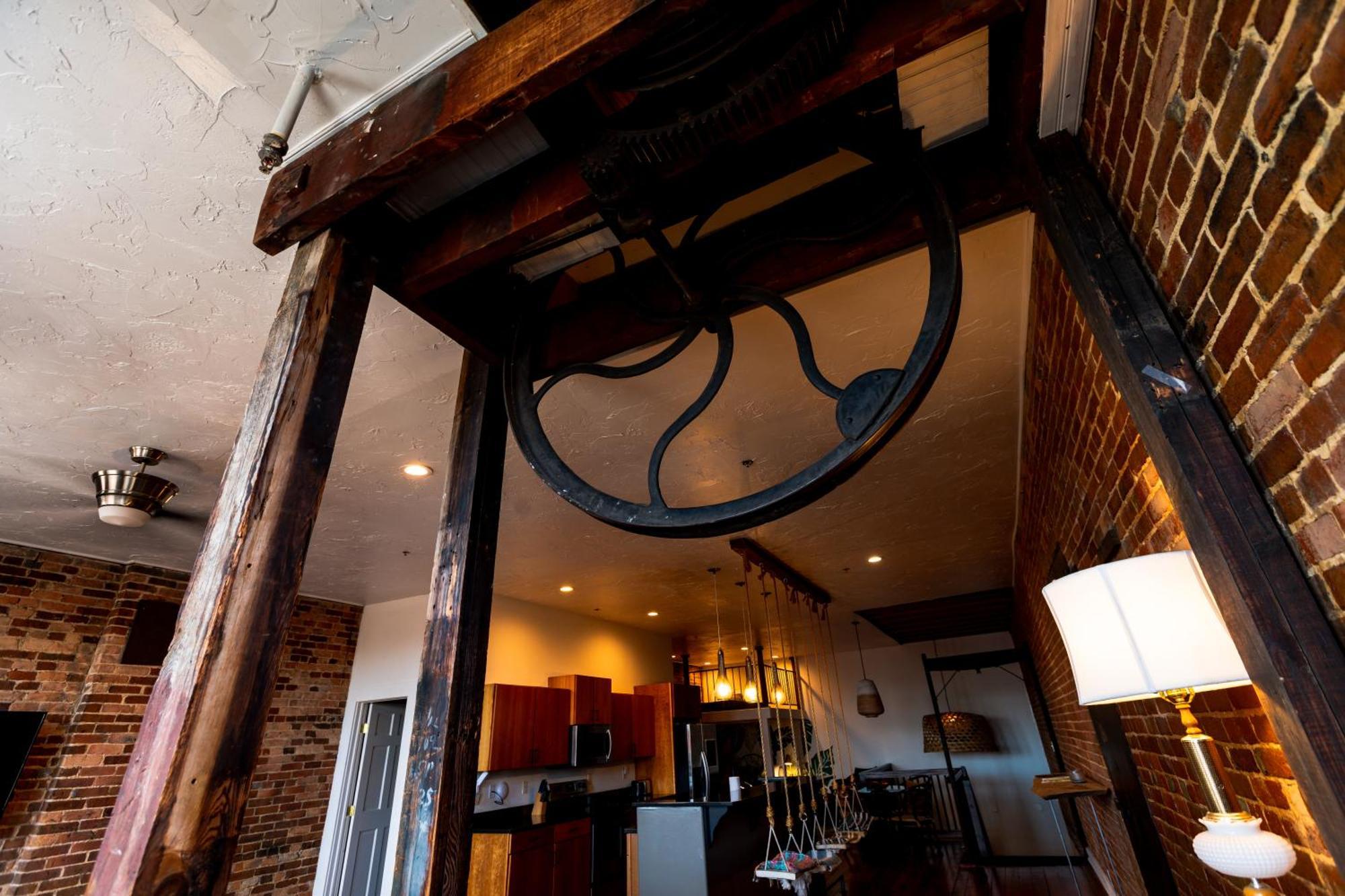 Apartamento The Two Story Loft Springfield Exterior foto